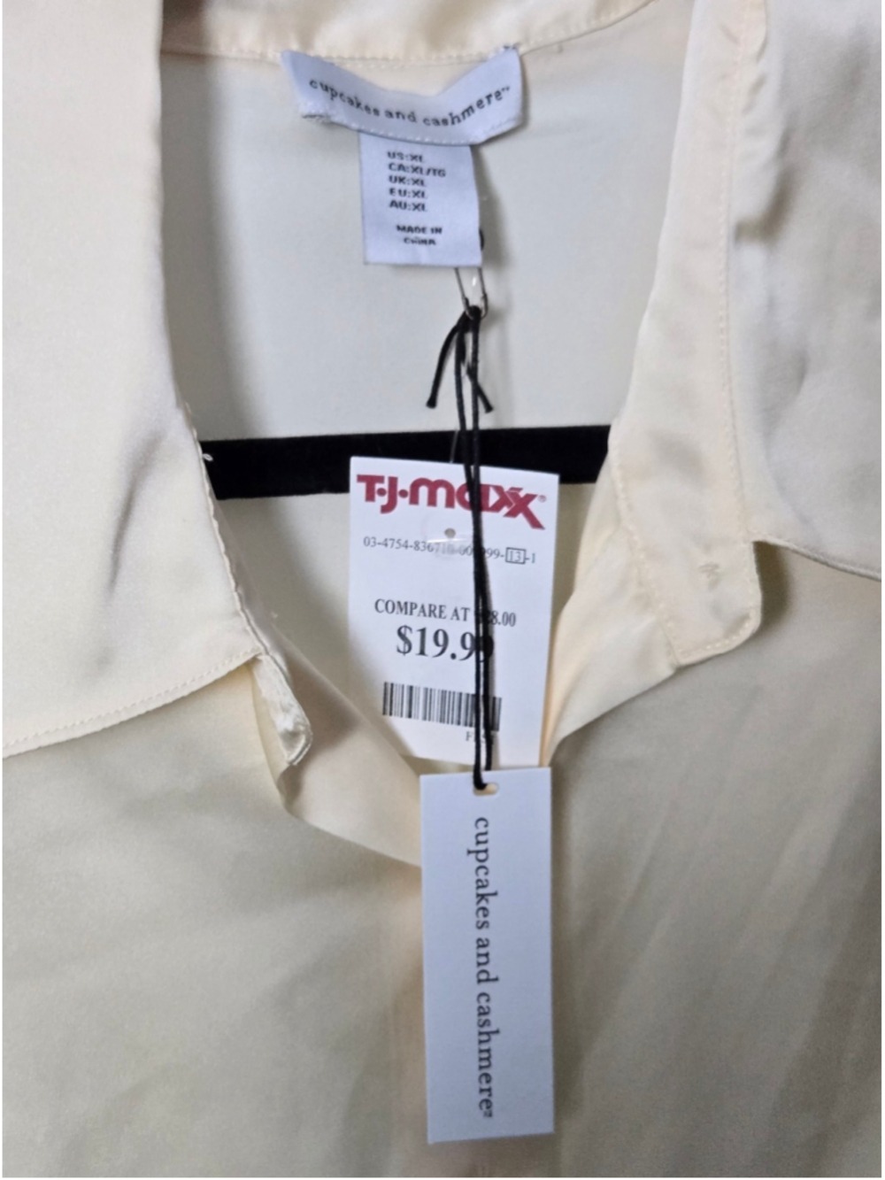 Cupcakes and Cashmere Blouse XL Butter Yellow Satin Button Down Shirt NWT - Picture 3 of 4